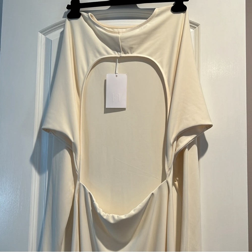 Helsa beautiful dress